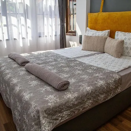 Соколови Къщи Hotel *